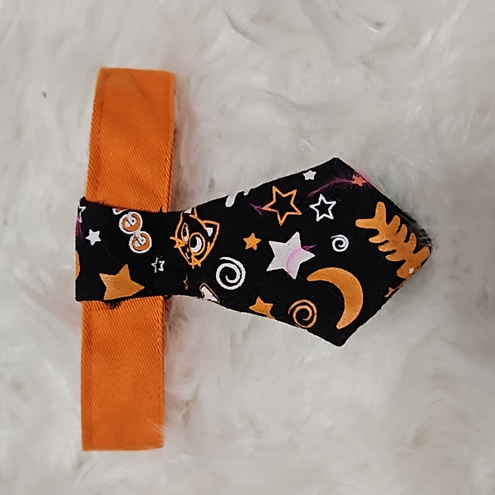 Cat/Dog halloween tie